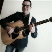 INSEGNANTE DI CHITARRA CLASSICA,JAZZ,ROCK ,FUSION
CORSO DI IMPROVVISAZIONE E TECNICA CHITARRISTICA